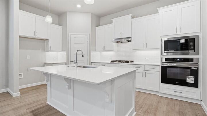 Property Photo: 4915 Simmental Drive TX 76001