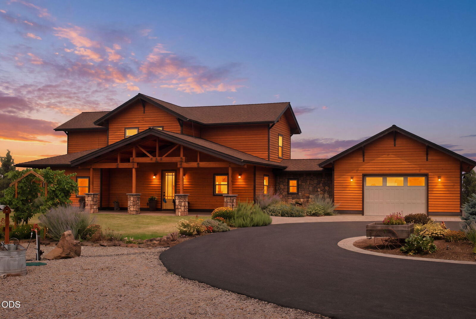 Property Photo:  2918 NW Century  OR 97754 