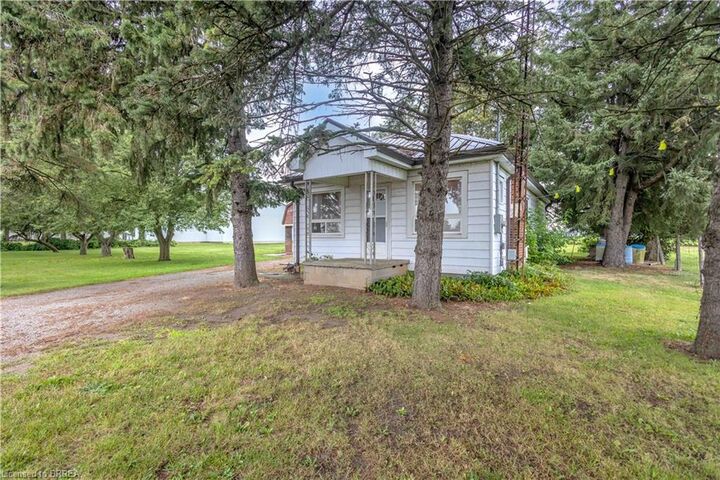 Property Photo:  1097 Colborne Street W  ON N3T 5L7 