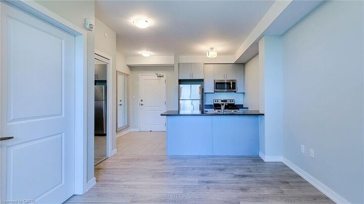 Property Photo: 125 Shoreview Place 424 ON L8E 6G4