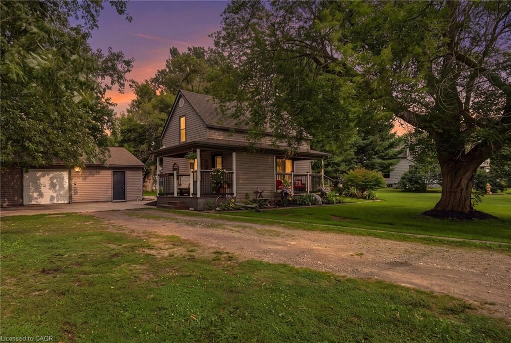 Property Photo: 43287 Pettit Road ON L0S 1V0