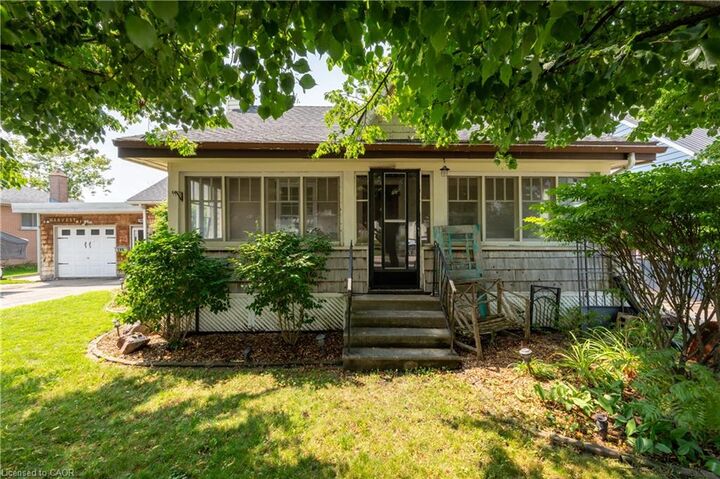 186 Norwich Avenue — photo 1