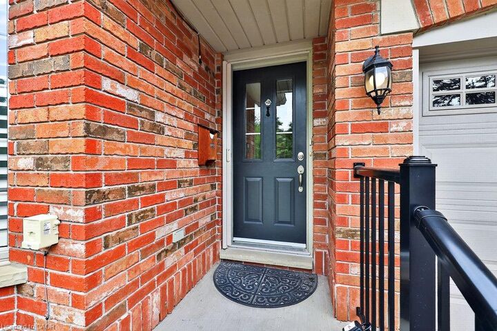 Property Photo: 767 Maple Avenue 8 ON L7S 2K1