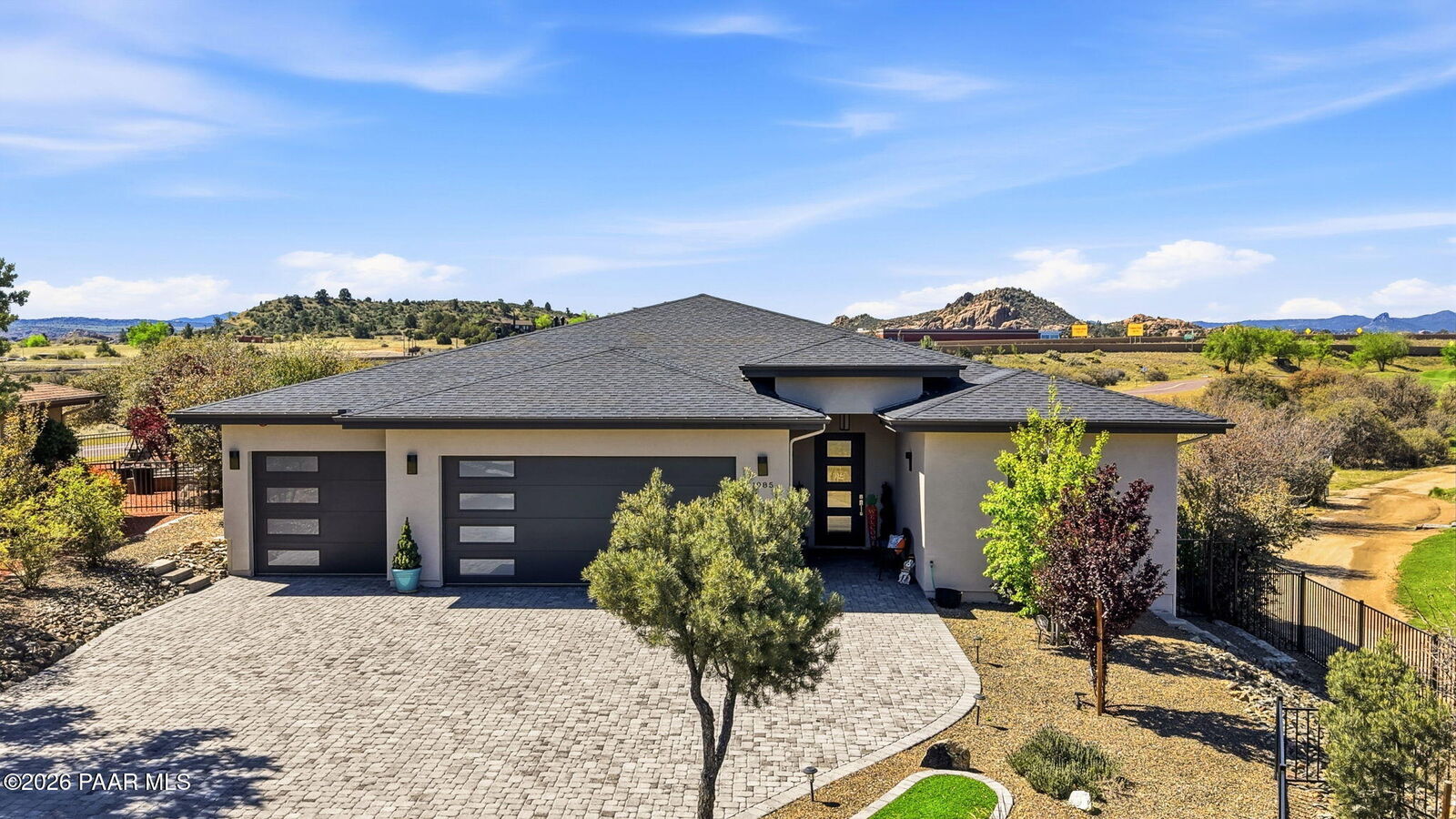 Property Photo: 1985 Golf View Lane AZ 86301