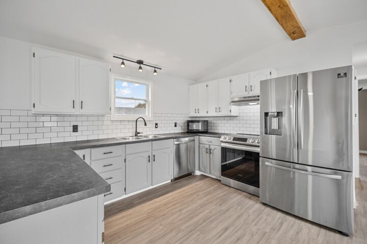 Property Photo:  19 Amber Avenue  PE C1E 1Z4 