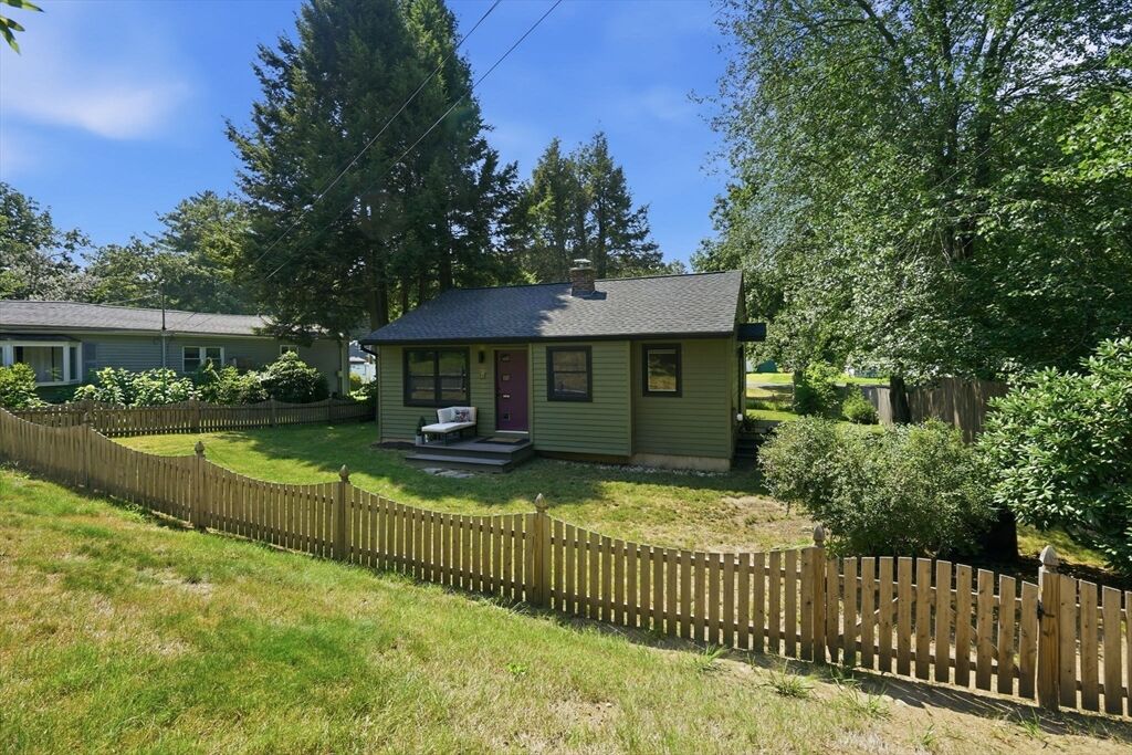 Property Photo: 41 Miller Rd MA 01077