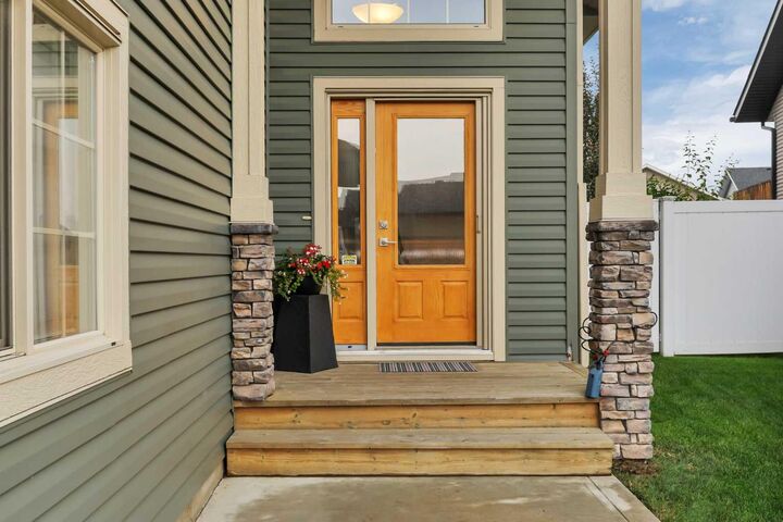 Property Photo: 203 Cedar Square AB T4M 0A4