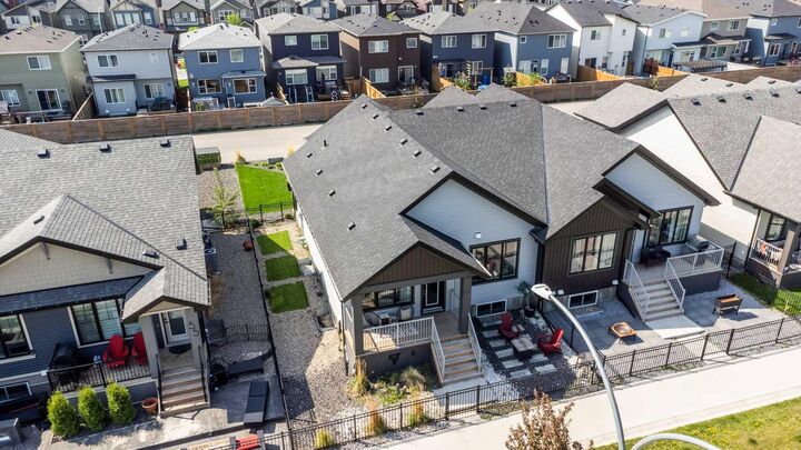 Property Photo:  47 Walgrove Park SE  AB T2X 4N9 