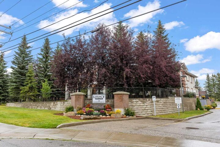 Property Photo: 550 Prominence Rise SW 108 AB T3H 5J1