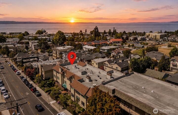 Property Photo: 633 Main Street 202 WA 98020