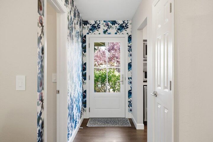 Property Photo: 624 Tomi Lea Street CA 94022