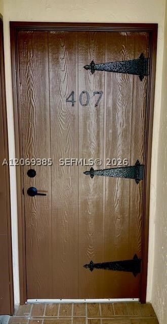 Property Photo: 610 Tennis Club Dr 407 FL 33311