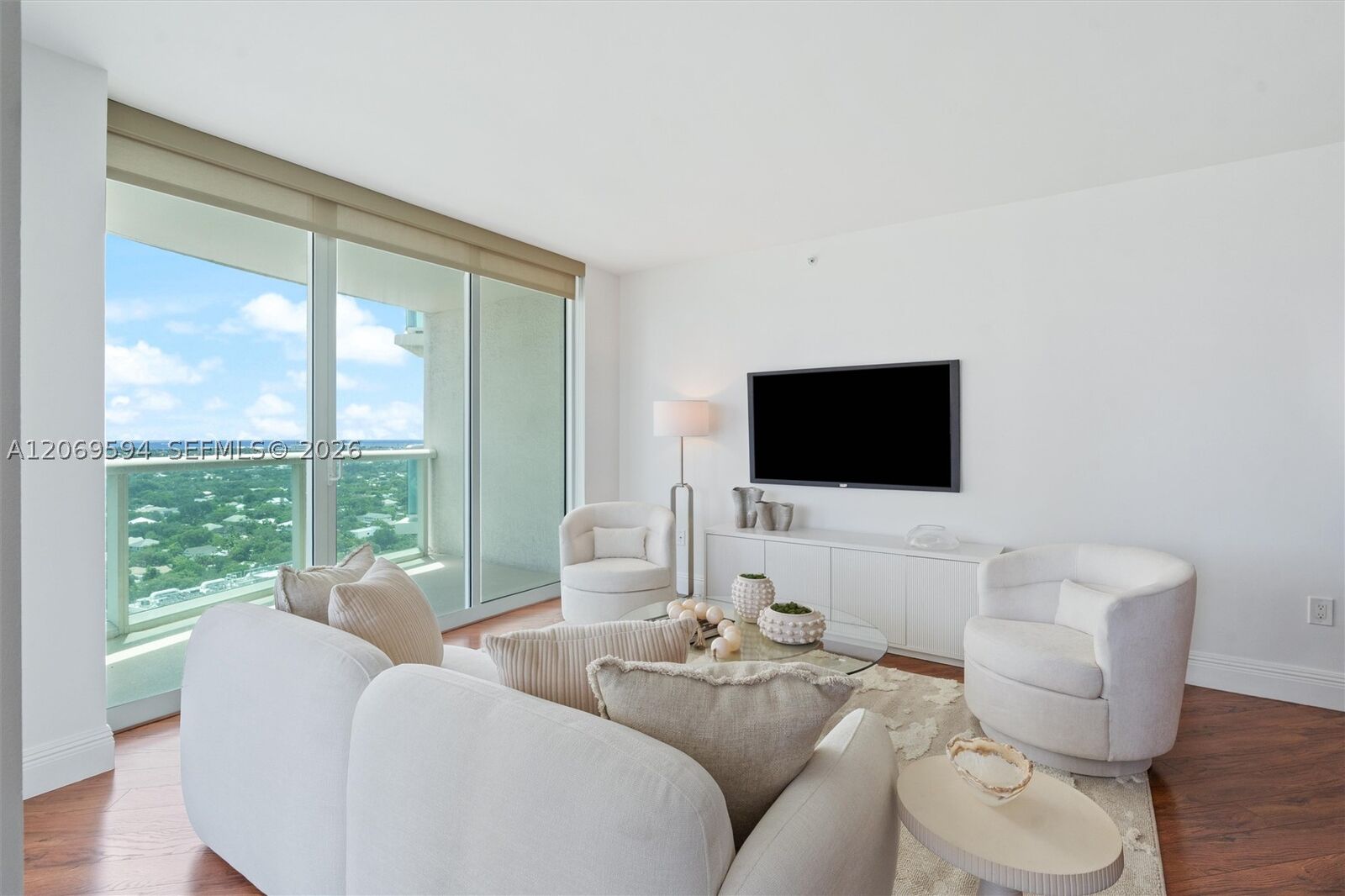 Property Photo: 347 N New River Dr E 2709 FL 33301