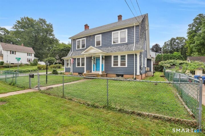 Property Photo: 318 Middle Turnpike East CT 06040