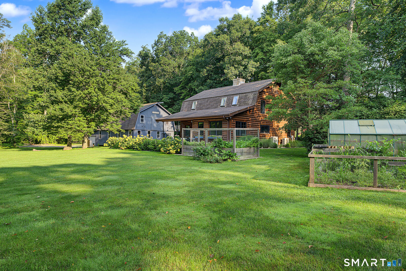 Property Photo:  61 Mystic Road  CT 06359 