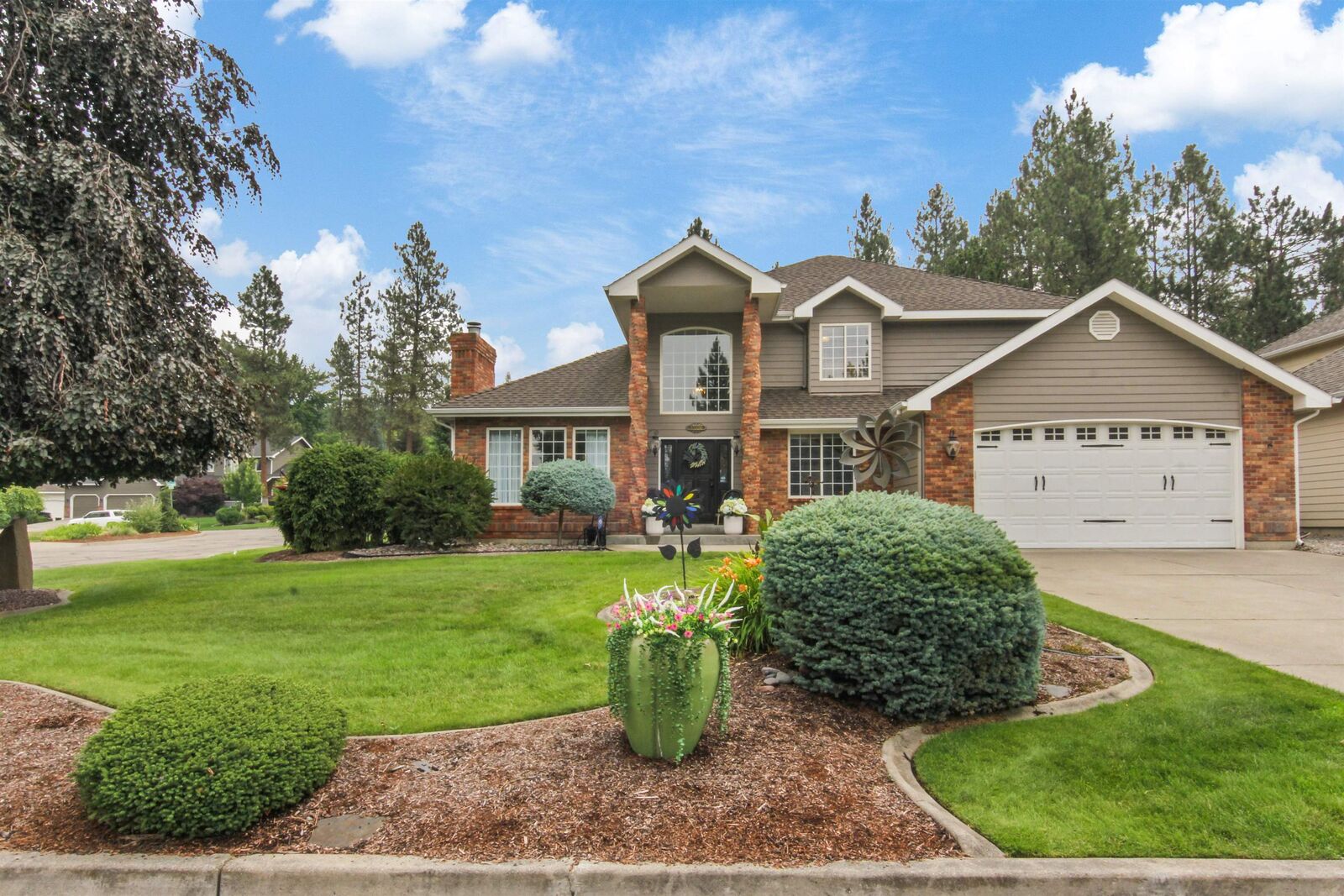 Property Photo: 13326 N Whitehouse Rd WA 99208
