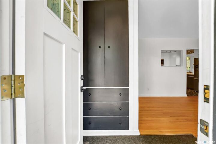 Property Photo: 826 W Avenue N SK S7L 3H4