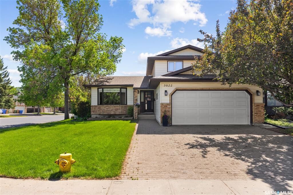 Property Photo: 3022 Harding Street SK S4V 0Y4