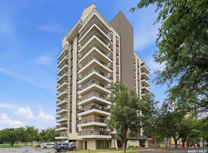 Property Photo: 510 5th Avenue N 1104 SK S7K 2R2