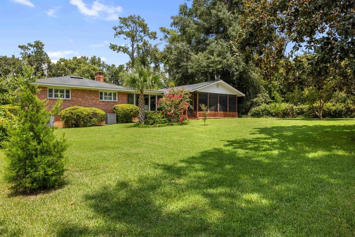 Property Photo:  1125 Azalea Drive  FL 32301 