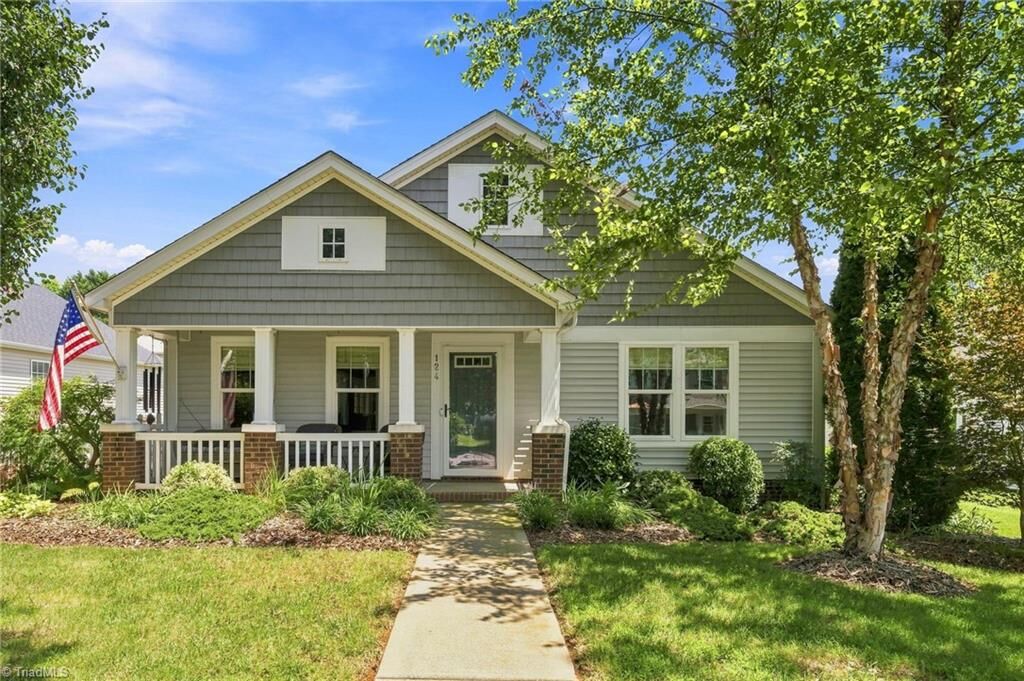 Property Photo:  124 Parkview Lane  NC 27006 