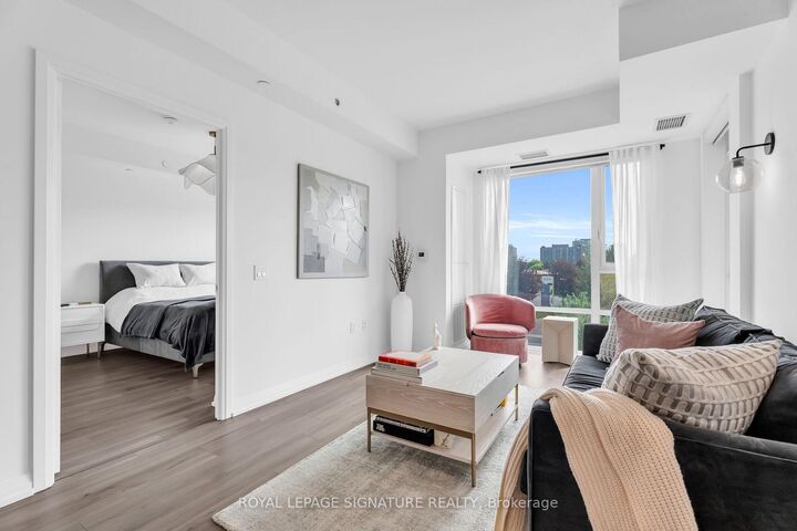 Photo de la propriété: 60 Ann O'Reilly Road 358 ON M2J 0C8