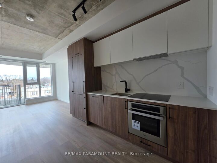 Property Photo:  689 The Queensway Drive 418  ON M8Y 1L1 