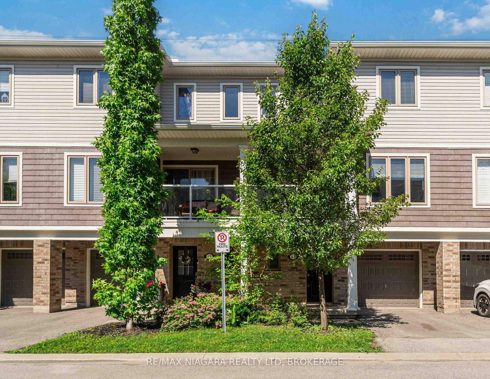 Property Photo:  47 Scarlett Common  ON L2P 0C4 