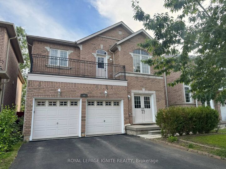 Property Photo:  90 Sir Jacobs Crescent  ON L7A 3T5 