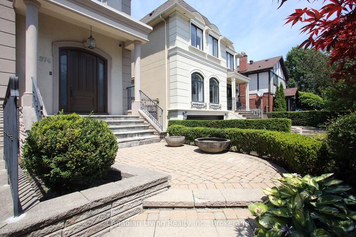 Property Photo:  374 Glengarry Avenue  ON M5M 1E8 