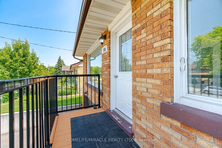 Property Photo:  199 Allen Street E  ON N2J 1J9 