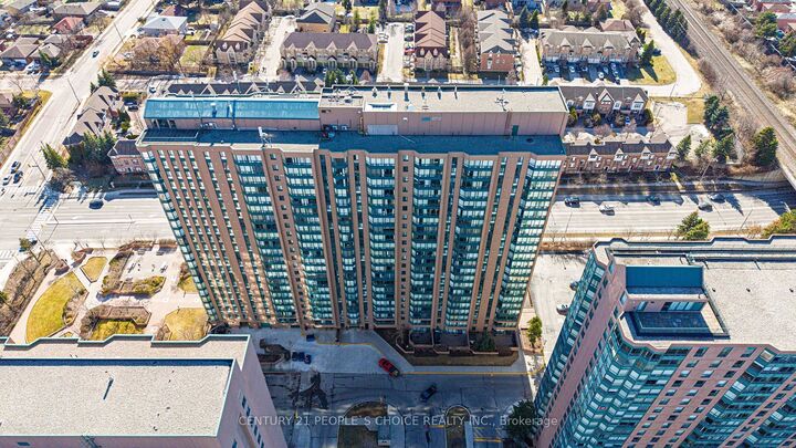 Property Photo: 155 Hillcrest Avenue 1413 ON L5B 3Z2