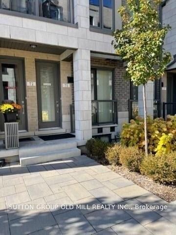 Property Photo:  721 Lawrence Avenue W 71  ON M6A 1B4 