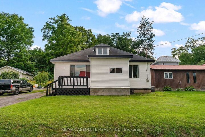 853 B River Road — photo 1