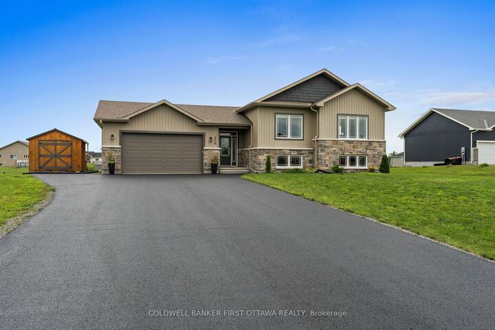 Property Photo:  216 Owen Lucas Street  ON K7S 3G8 