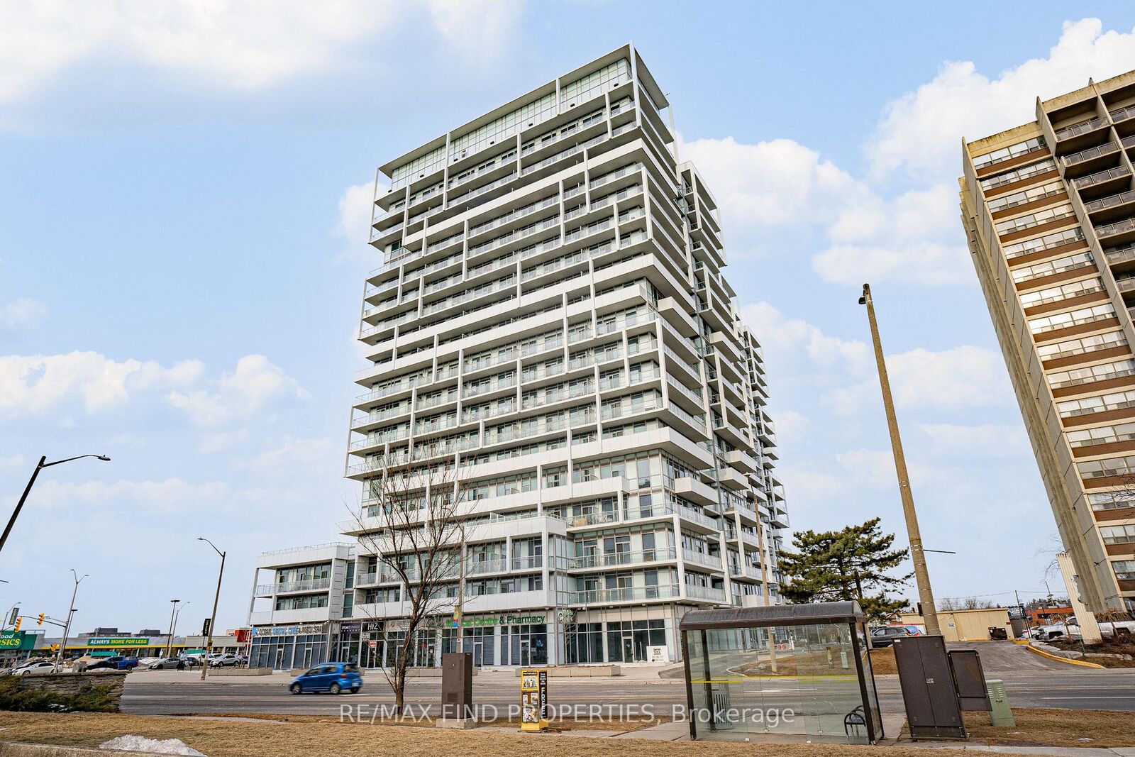 Property Photo: 55 Speers Road 1504 ON L6K 0H9