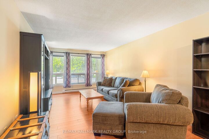 Property Photo:  820 Laurier Boulevard 106  ON K6V 6Z2 