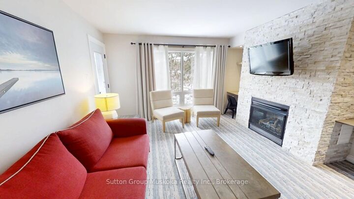 1235 Deerhurst Drive 52-305 — photo 1