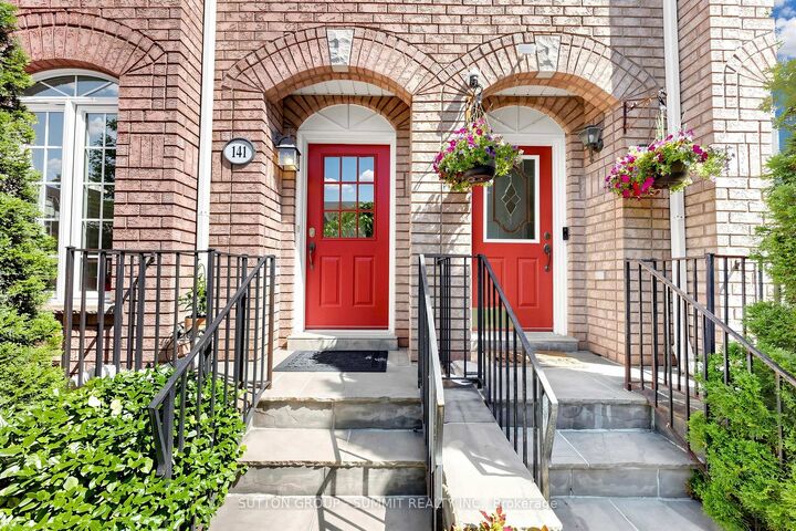 Property Photo:  141 Gatwick Drive  ON L6H 6T7 