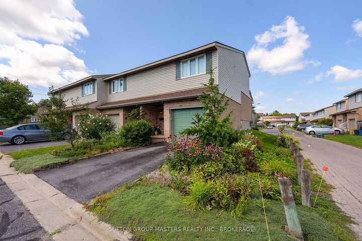 Property Photo:  52 Coventry Crescent 34  ON K7M 7S7 