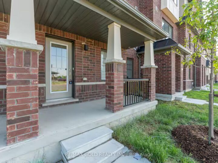 Property Photo: 185 Bedrock Drive 13 ON L8J 0M5