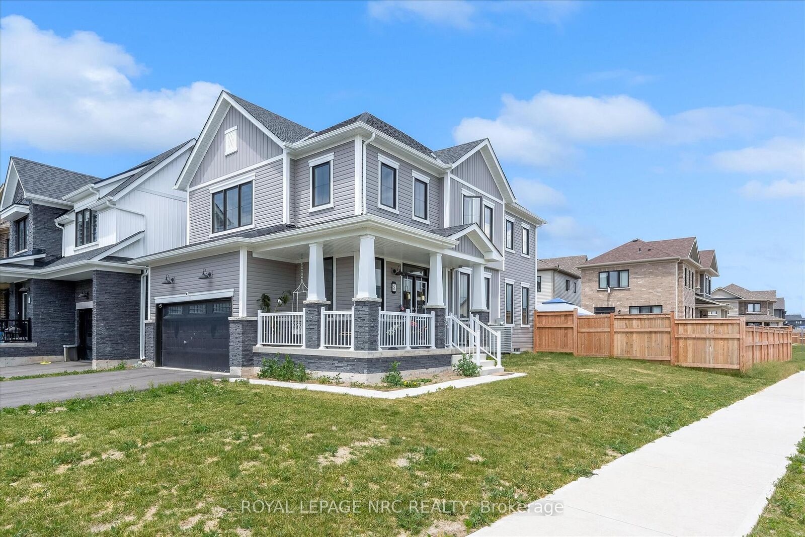Property Photo: 8 Downriver Drive ON L3B 0M5