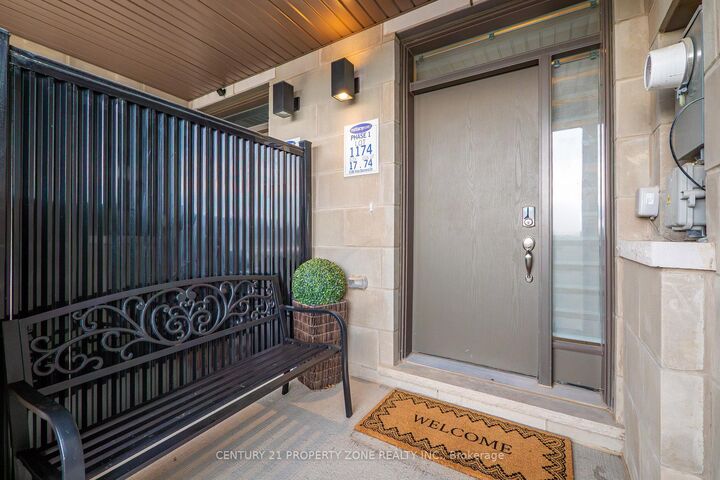 Property Photo: 5186 Viola Desmond Drive ON L5M 2S7