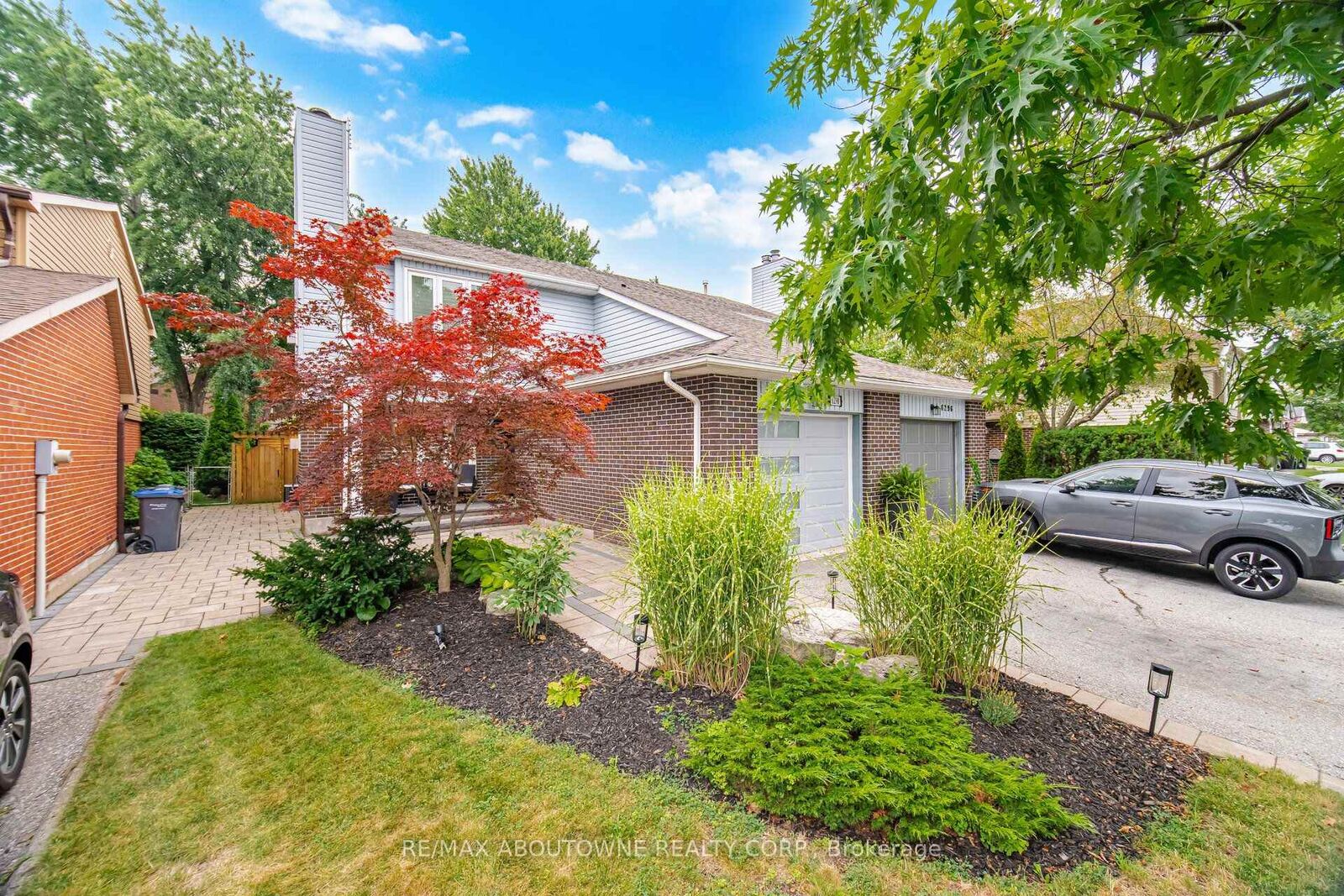 Property Photo: 6298 Starfield Crescent ON L5N 1X4