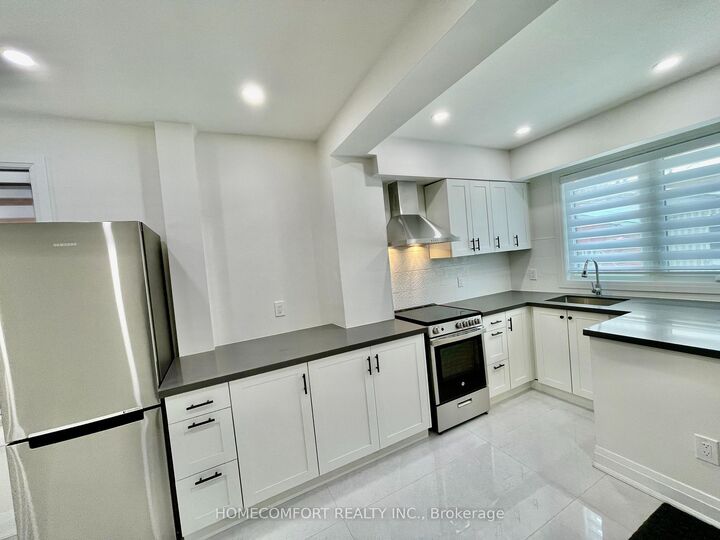 Property Photo: 20 St Clair Gardens Main ON M6E 3V4