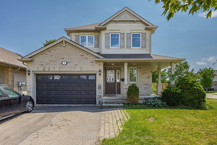 2 Fenwick Court — photo 1