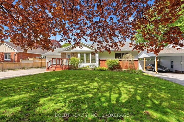 23 Woodelm Drive — photo 1