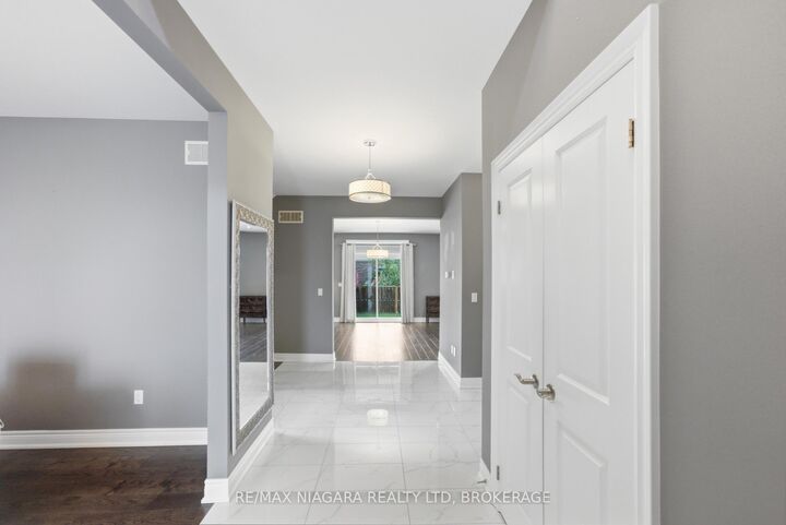 Property Photo: 9305 Eagle Ridge Drive ON L2H 0G4