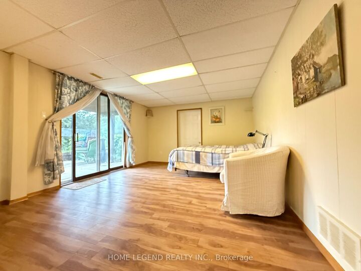 Property Photo:  16414 McCowan Road Unit 2  ON L4A 2A2 