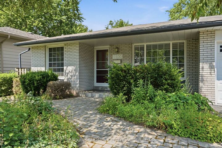 Property Photo: 5155 Idlewood Crescent ON L7L 3Y5
